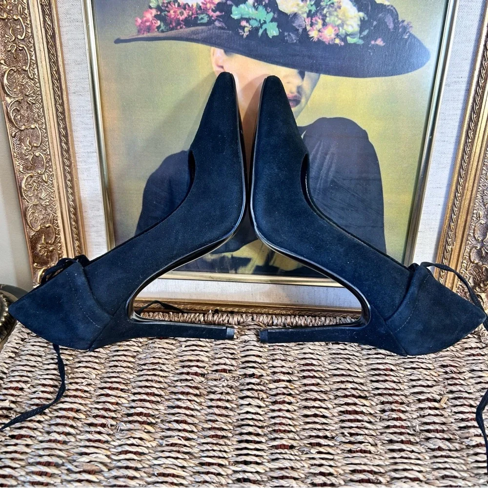 Guess black suede